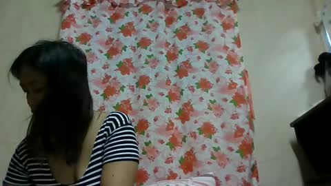 Snapshot of uglypinay69 chatting on 25, 12, 2024 neth online show from 25, 12, 2024