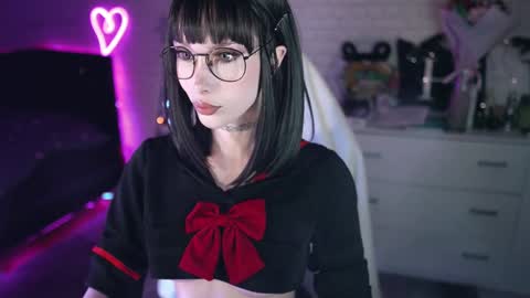 Izzy    online show from 2, 1, 2025