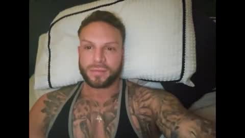 Snapshot of ukbjcouple chatting on 27, 10, 2025 Bigbob online show from 27, 10, 2025