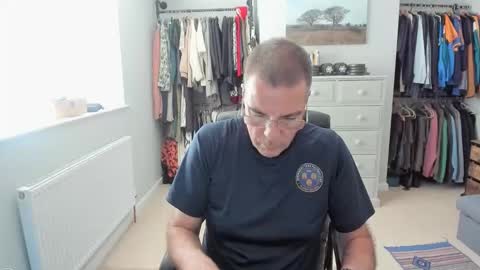 Snapshot of ukmarriedgay chatting on 26, 5, 2026 ukmarriedgay online show from 26, 5, 2026