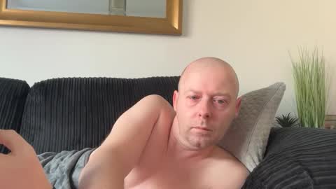 Snapshot of ukmatty3 chatting on 19, 4, 2026 ukmatty3 online show from 19, 4, 2026