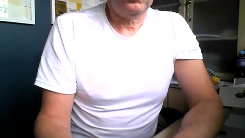 mark online show from 4, 10, 2025