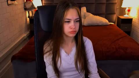 Ulia online show from 3, 2, 2026