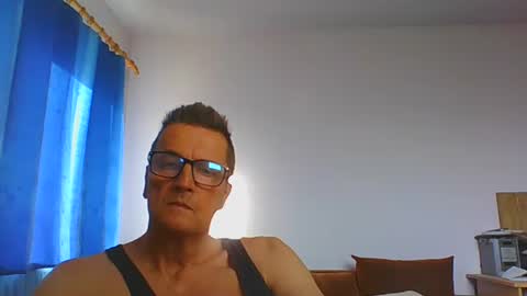 Snapshot of ulmeni4 chatting on 30, 5, 2026 ulmeni4 online show from 30, 5, 2026