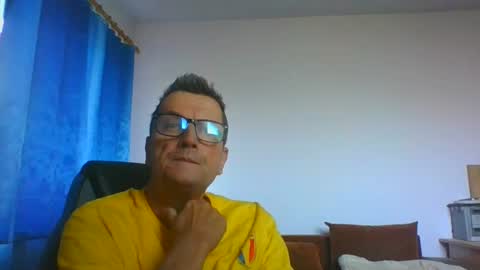 Snapshot of ulmeni4 chatting on 13, 7, 2026 ulmeni4 online show from 13, 7, 2026