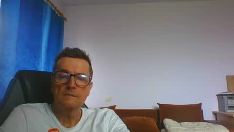 Snapshot of ulmeni4 chatting on 16, 7, 2026 ulmeni4 online show from 16, 7, 2026
