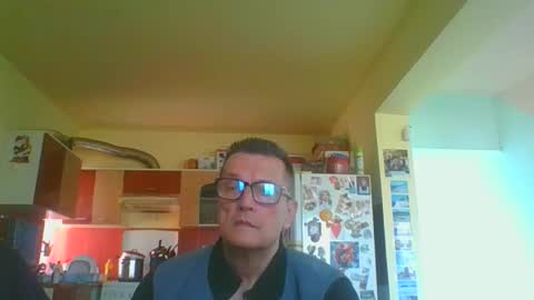 Snapshot of ulmeni7 chatting on 8, 3, 2026 ulmeni7 online show from 8, 3, 2026