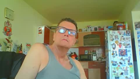 Snapshot of ulmeni7 chatting on 23, 3, 2026 ulmeni7 online show from 23, 3, 2026