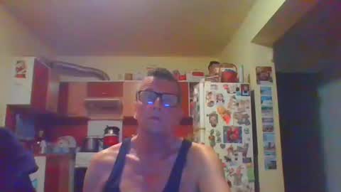 Snapshot of ulmeni7 chatting on 5, 4, 2026 ulmeni7 online show from 5, 4, 2026