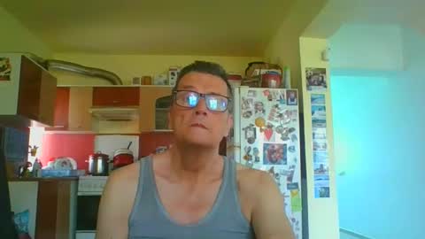 Snapshot of ulmeni7 chatting on 16, 4, 2026 ulmeni7 online show from 16, 4, 2026