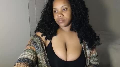 Snapshot of ulovechanel chatting on 21, 4, 2026 Chanel online show from 21, 4, 2026