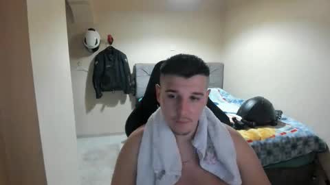 Snapshot of ulxer chatting on 4, 4, 2026 hi im mike tyson - online show from 4, 4, 2026