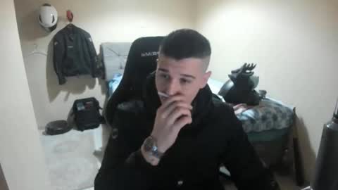Snapshot of ulxer chatting on 23, 4, 2026 hi im mike tyson - online show from 23, 4, 2026