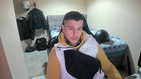 Snapshot of ulxer chatting on 26, 4, 2026 hi im mike tyson - online show from 26, 4, 2026
