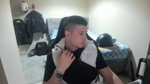 Snapshot of ulxer chatting on 14, 5, 2026 hi im mike tyson - online show from 14, 5, 2026