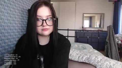 Snapshot of uminarin chatting on 10, 3, 2025 Julia online show from 10, 3, 2025