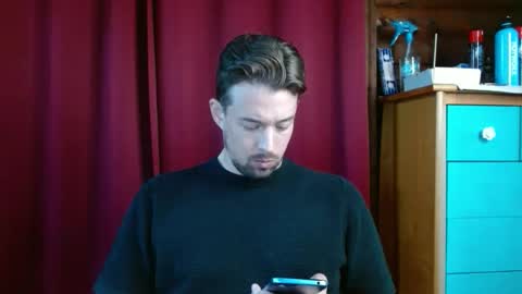 Snapshot of umphreak42 chatting on 17, 11, 2025 Andrew online show from 17, 11, 2025