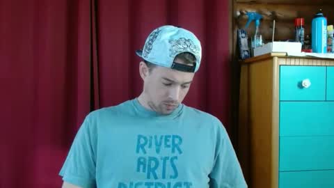 Snapshot of umphreak42 chatting on 23, 11, 2025 Andrew online show from 23, 11, 2025