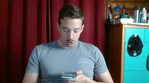 Snapshot of umphreak42 chatting on 15, 12, 2025 Andrew online show from 15, 12, 2025
