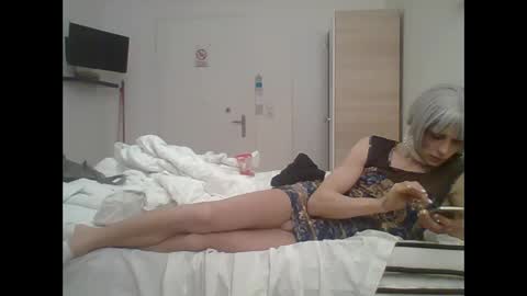 unadiosa online show from 4, 2, 2026