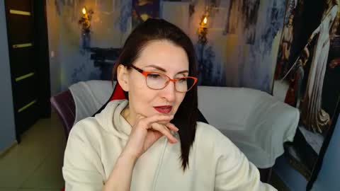 Snapshot of unatera chatting on 27, 3, 2026 UnaTera online show from 27, 3, 2026