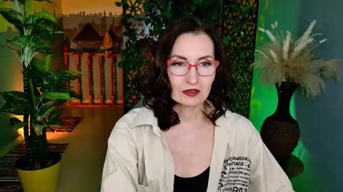 Snapshot of unatera chatting on 29, 3, 2026 UnaTera online show from 29, 3, 2026