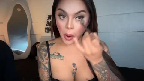 Lady tan online show from 21, 3, 2026