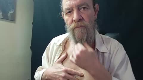 Uncle Hottie online show from 10, 4, 2026