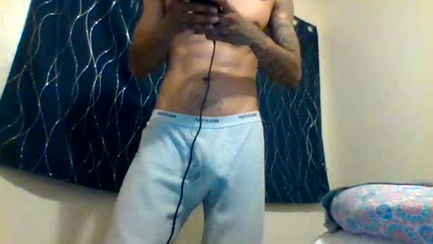 Snapshot of uncut_papi1989 chatting on 5, 2, 2025 tele kuzhbuzh online show from 5, 2, 2025