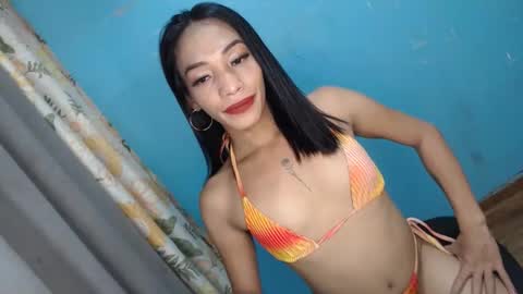 Snapshot of uncut_queen chatting on 3, 10, 2025 LOVELY JANE online show from 3, 10, 2025
