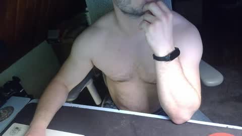 Snapshot of under_the_desk40 chatting on 28, 4, 2026 Under the desk online show from 28, 4, 2026