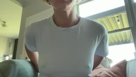 undercover80085 online show from 28, 5, 2026