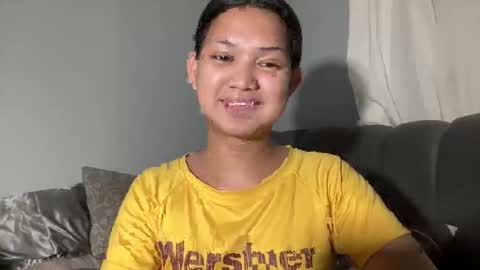 Snapshot of underrated_trans chatting on 16, 5, 2026 Lily online show from 16, 5, 2026