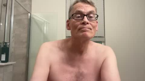 Snapshot of underwata chatting on 29, 6, 2026 Daren online show from 29, 6, 2026