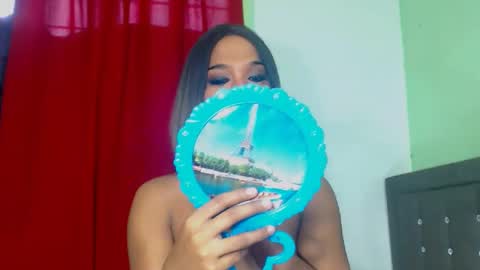 Snapshot of unforgetabletyra chatting on 23, 12, 2024 unforgetabletyra online show from 23, 12, 2024