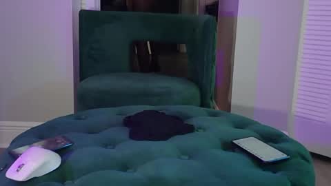 Snapshot of uniballboy chatting on 30, 3, 2026 Uni Ball online show from 30, 3, 2026