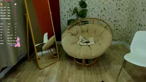 Call me Mira  thumbs up its make me happy online show from 14, 11, 2025