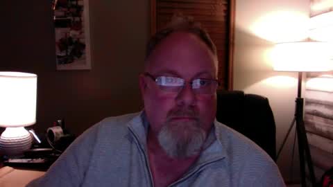 Snapshot of up2later chatting on 6, 12, 2024 up2later online show from 6, 12, 2024