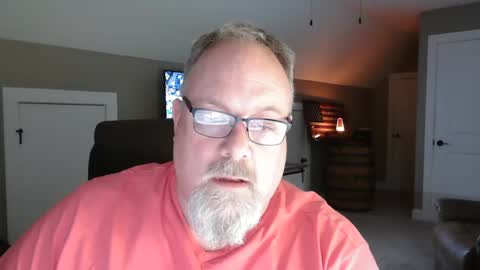 Snapshot of up2later chatting on 16, 1, 2025 up2later online show from 16, 1, 2025