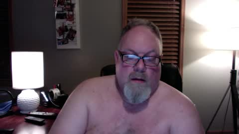 Snapshot of up2later chatting on 3, 2, 2025 up2later online show from 3, 2, 2025