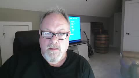 Snapshot of up2later chatting on 9, 1, 2026 up2later online show from 9, 1, 2026