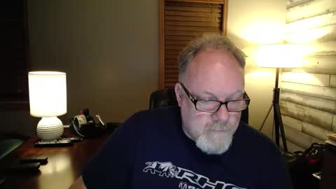 Snapshot of up2later chatting on 5, 2, 2026 up2later online show from 5, 2, 2026
