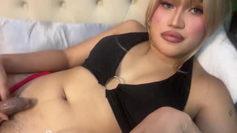 Snapshot of ur_bombshellpatty chatting on 21, 3, 2026 ur_bombshellpatty online show from 21, 3, 2026