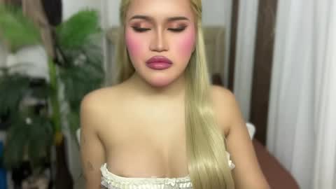 Snapshot of ur_bombshellpatty chatting on 20, 5, 2026 ur_bombshellpatty online show from 20, 5, 2026