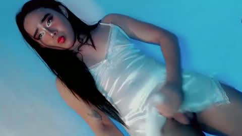 Snapshot of ur_caroline18 chatting on 5, 10, 2025 ur_caroline18 online show from 5, 10, 2025