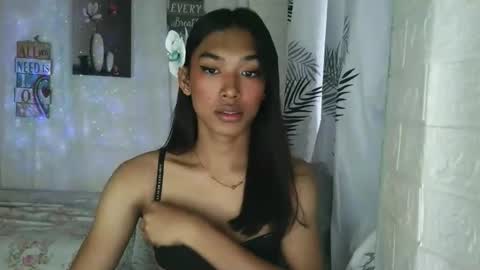 ur_dazzlingmorenaxx online show from 16, 2, 2026