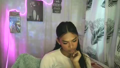 ur_dazzlingmorenaxx online show from 27, 3, 2026