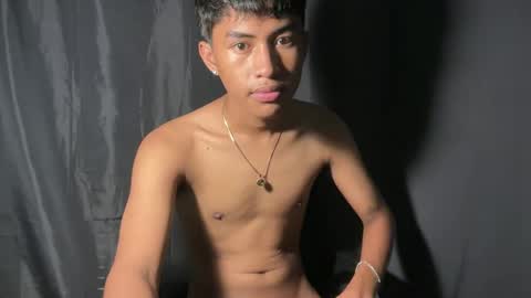 ur_fuckerbttm online show from 28, 9, 2025