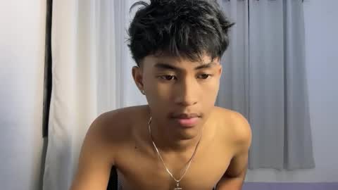 ur_fuckerbttm online show from 17, 11, 2025