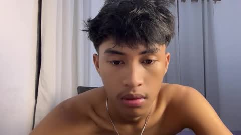 ur_fuckerbttm online show from 18, 11, 2025